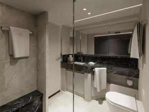 Premier Penthouse